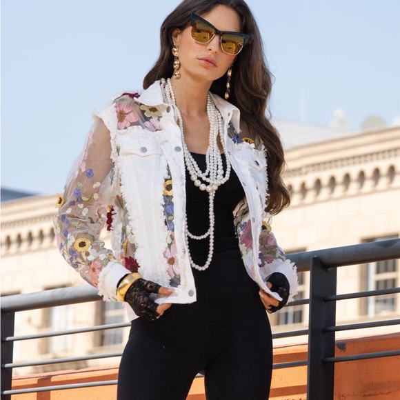 Embroidered White Jacket - Picture 2 of 5